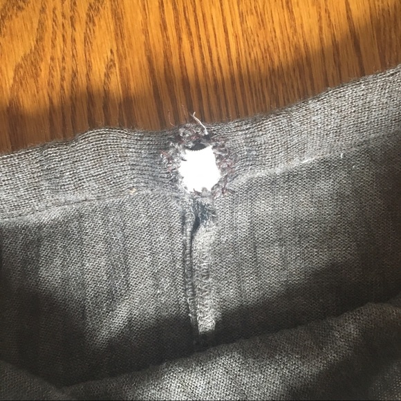 Pleated Waffle Knit Midi Skirt Size Small - Picture 3 of 3